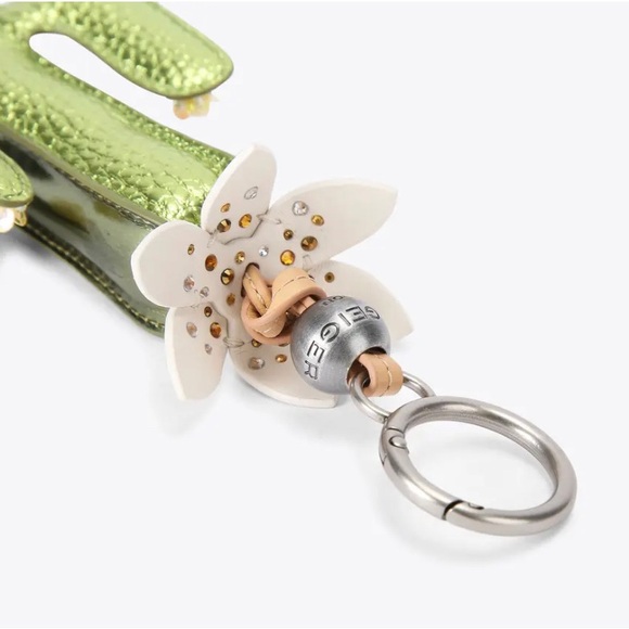 Stylish  Cactas Kurt Geiger Bag Charm Nwt - Picture 5 of 6